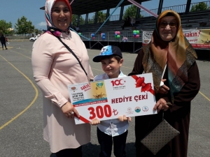 İlkokul Öğrencisi Akrabasının Kanser Olduğunu Ortaya Çıkardı