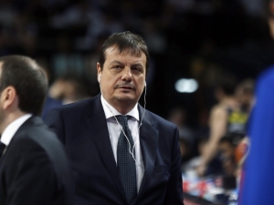 Ergin Ataman’dan Kulaklıklı Tepki