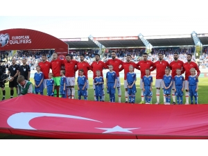 2020 Avrupa Futbol Şampiyonası Elemeleri: İzlanda: 2 - Türkiye: 1 (İlk Yarı)