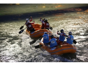 Rafting Dünya Şampiyonası’nda Gece Yarışları Yapıldı