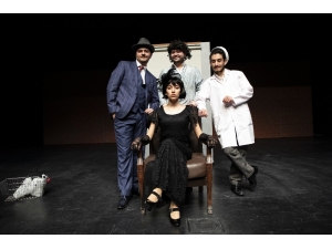 Denizlili Tiyatrocular Ödüllerin Sahibi Oldu