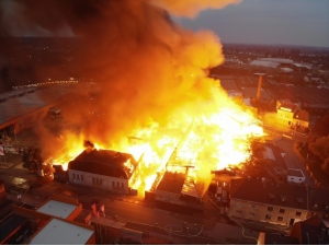 Almanya’da Korkutan Yangın
