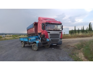 Tırla Çarpışan Tarım Aracındaki Yaşlı Çift Yaralandı