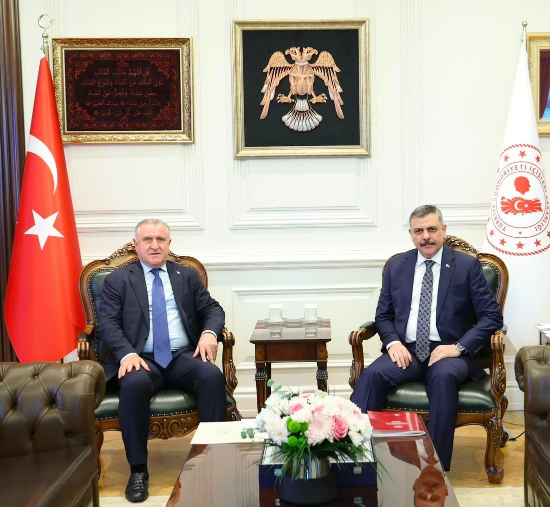 bakan-ciftci-okul-ve-yurt-cevrelerinde-denetimlerimizi-siklastiracagiz