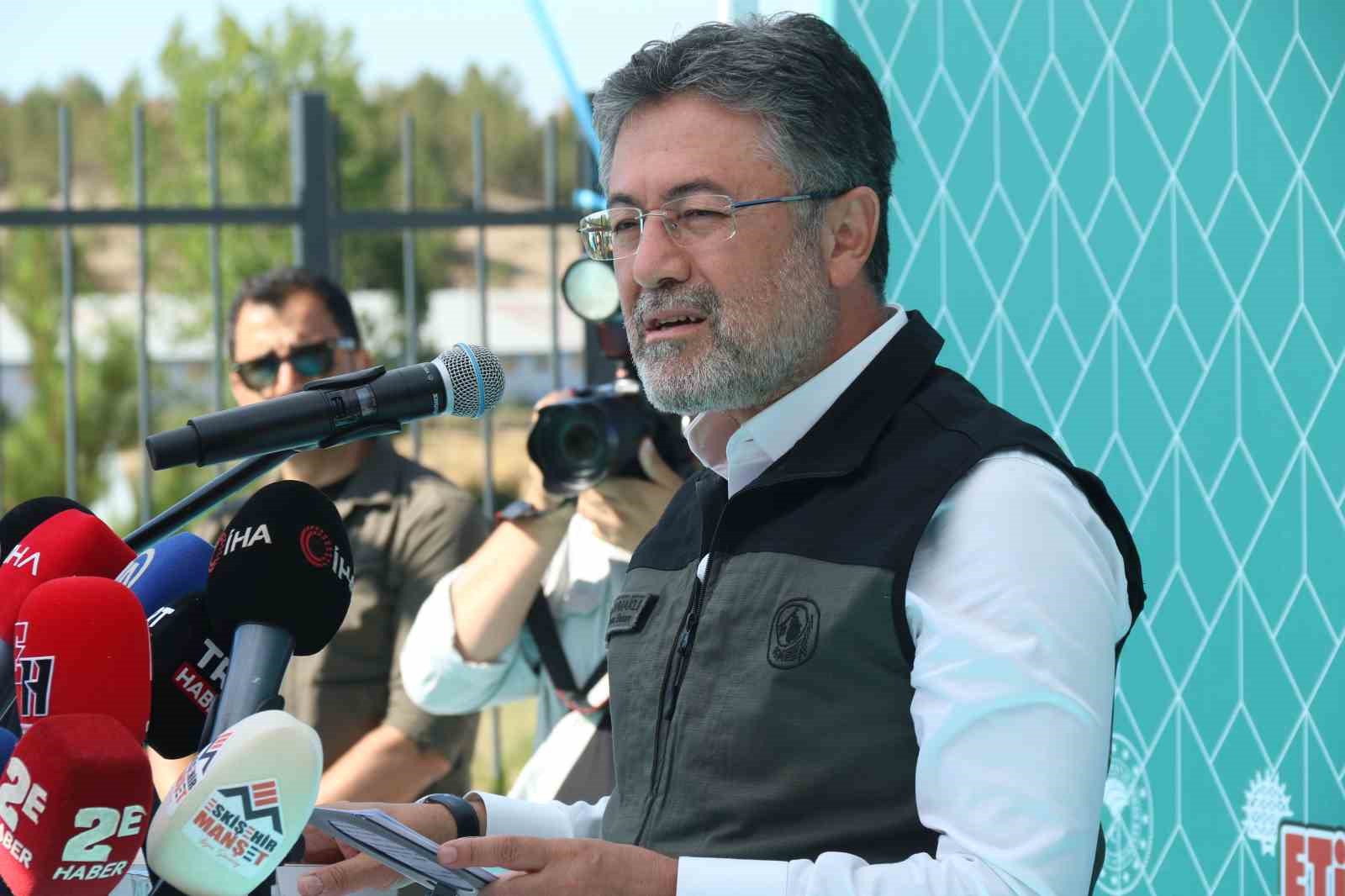 bakan-yumakli-son-3-gunde-218-yangina-mudahale-edildi