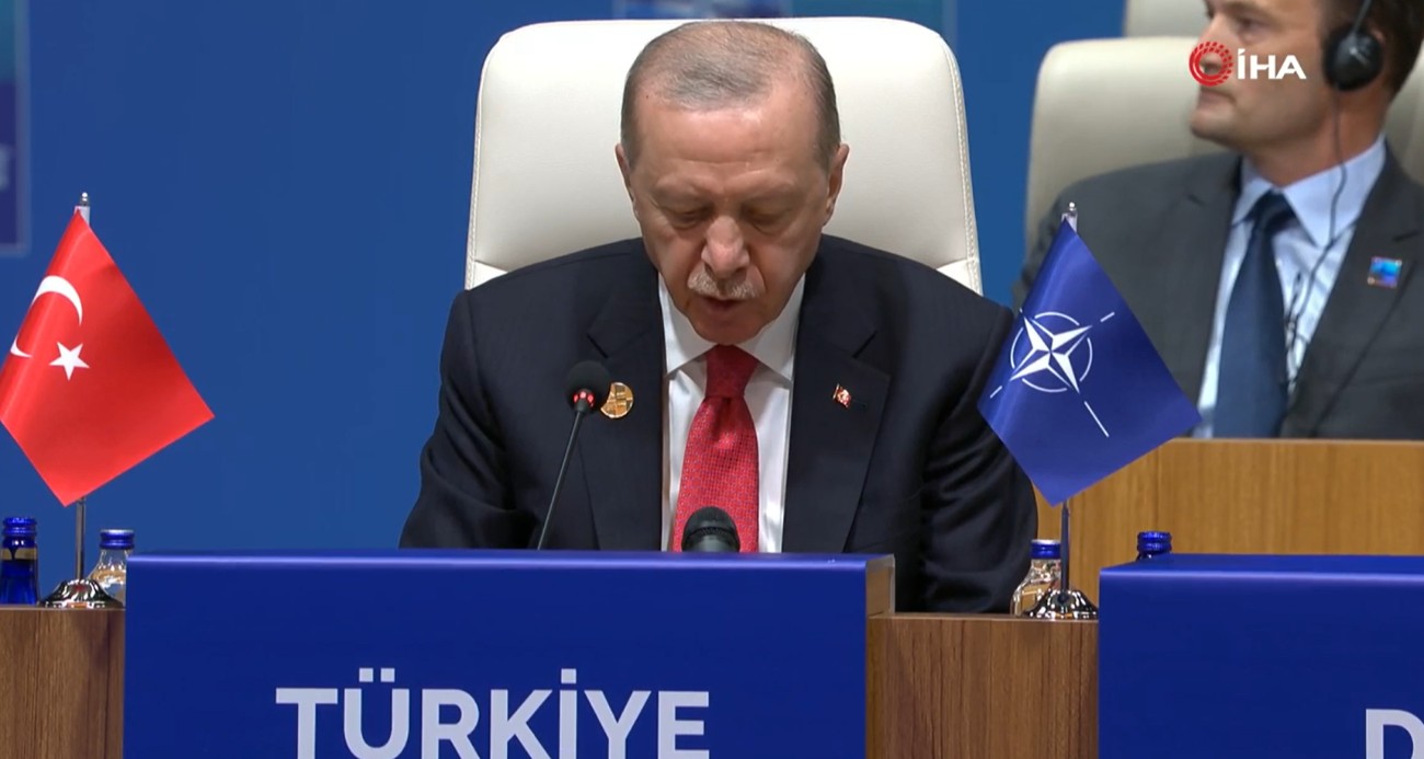 cumhurbaskani-erdogan-tarihi-nato-zirvesi-nde-konusuyor
