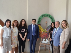 Temiz Bir Doğa İçin Çevreyi Kirleten Atıklarla Bir Sergi Düzenledi