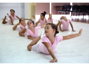 Buca’da 14 Branşta Yaz Kursları Başlıyor