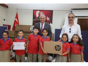 Efeler’de En Çok Atıl Pil Ve Yağ Toplayanlar Ödüllendirildi