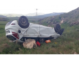 Tekman’da Otomobil Takla Attı: 2 Ölü, 5 Yaralı