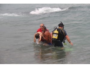 Giresun’da Serinlemek İçin Arkadaşı İle Denize Giren Çocuk Kurtarılamadı