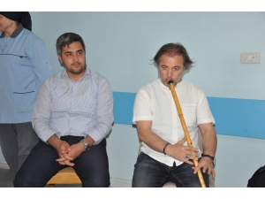 Afyonkarahisar’da Psikiyatri Hastalarına Ney Dinletisi