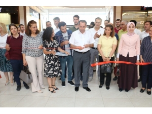 Üniversite Öğrencilerinden Yılsonu Sergisi