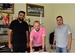 Manisa Bbsk Ceyhun Cabadak İle Sözleşme Yeniledi