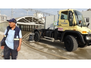 Pendik’te Yaya Alt Geçidinde Su Baskını