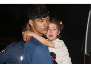 Adana’da 2 Katlı Müstakil Ev Alev Alev Yandı: 6 Çocuk Dumandan Etkilendi