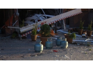 Mutfak Tüpü Gaz Sıkışması Sonucu Bomba Gibi Patladı