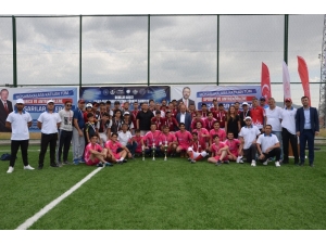 Beyzbol’da Şampiyon İzmir Oldu