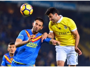 Göztepe’de Kosanovic Sesleri