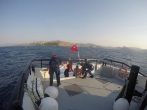 Yüzmek İçin Açıldı, 5 Saat Sonra Deniz Ortasında Bulundu