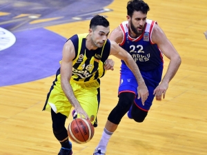 Fenerbahçe Taraftarından Sloukas’a Destek