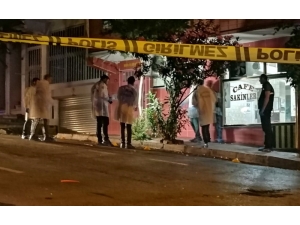 Kahvehanede Oyun Oynadığı Arkadaşlarını Kurşun Yağmuruna Tuttu