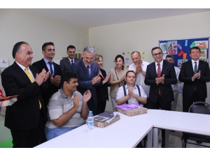 Özel Öğrencilerin Karne Sevinci