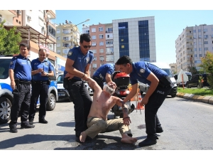 Antalya’da Alkollü Şahıstan Gasp Şoku