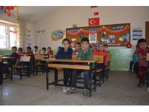 Şehit Öğretmen Necmettin Yılmaz’ın Öğrencileri İlkokuldan Mezun Oldu