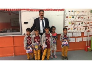 Yozgatlı Beşiz Kardeşler Karne Heyecanı Yaşadı