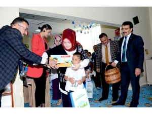 Miniklerin İlk Karne Heyecanı