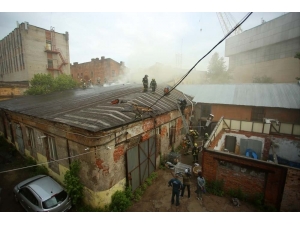 Rusya’da Hayvan Barınağında Yangın Çıktı