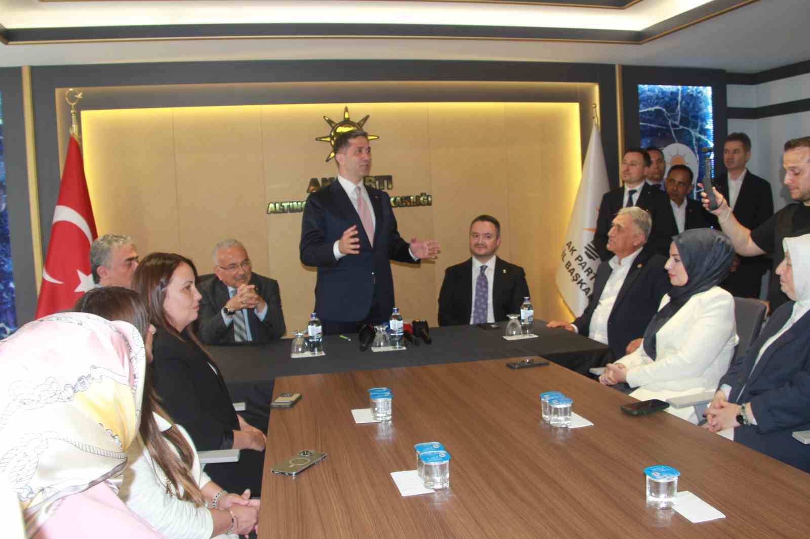 ak-parti-genel-baskan-yardimcisi-sirakaya-turkiye-her-alanda-daha-guclu-bir-konuma-geldi