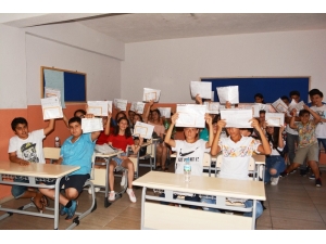 Ayvalık’ta Karne Heyecanı