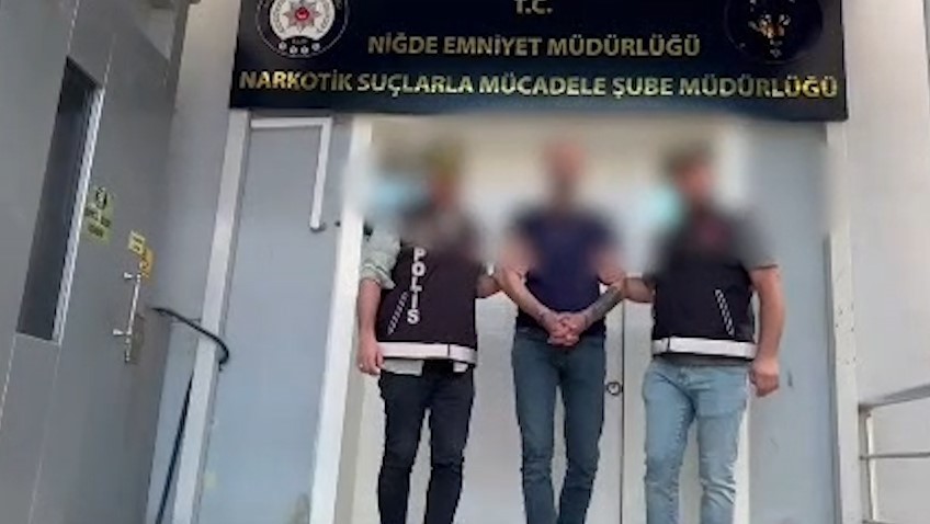 nigde-de-uyusturucu-sucundan-aranan-hukumlu-yakalandi