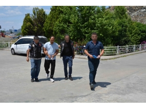 Cezaevi Firarisi Uyuşturucu Satarken Yakalandı