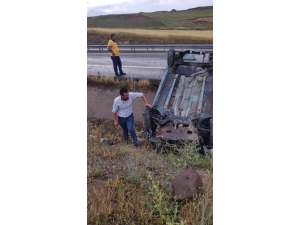 Gemerek’te Trafik Kazası 3 Yaralı