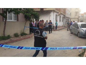 Kavga Ettiği Şahsın Aracını Çalıştırıp Direğe Çarptı