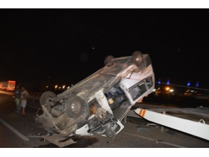 İzmir ‘De Yolcu Otobüsü Devrildi.1 Kişi Yaralandı.