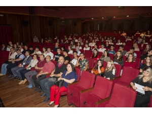 Genç Sinemacılara Tam Not