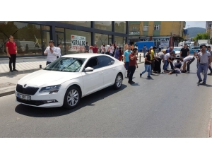 Pendik’te Süratli Sürücü Karşıdan Karşıya Geçmeye Çalışan Kadına Çarptı