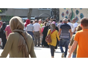 Bursa’da Kimlik Yerine Ehliyetle Gelen Öğrenciler Sınava Alınmadı