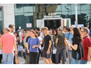 Manisa’da Yks Heyecanı Başladı