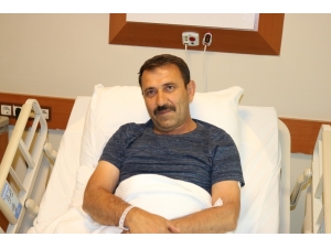 Kalp Krizi Geçirdi Fark Etmedi, Yanında Bulunan Sağlıkçı Hayatını Kurtardı