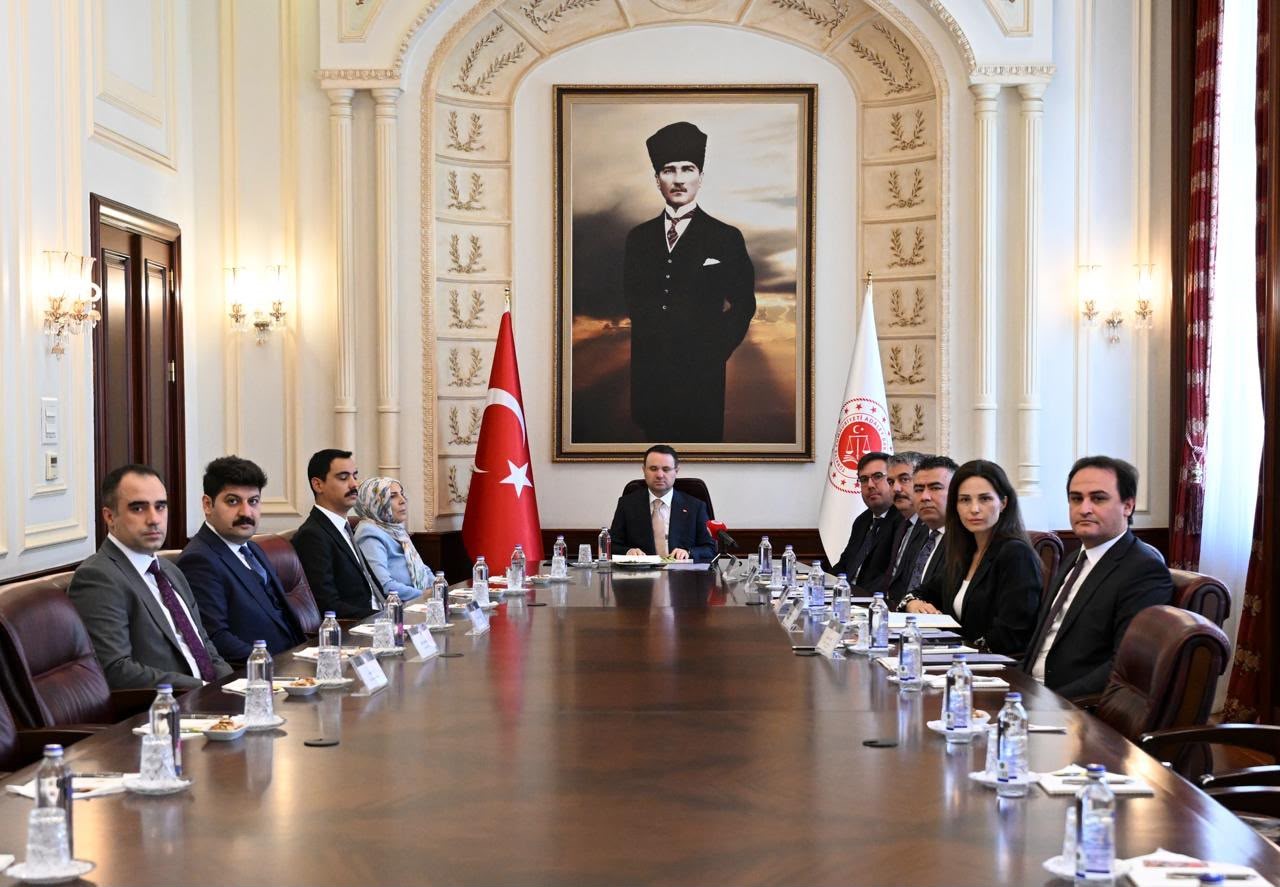 bakan-gurlek-muhsin-yazicioglu-nun-ailesiyle-gorustu