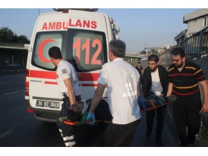 E-5’te Yolun Karşısına Geçmeye Çalışan Yayaya Otomobil Çarptı