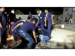 Hindistan’da Kanalizasyon Faciasının Ardından Otel Sahibi Gözaltına Alındı