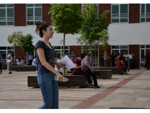 Denizli’de 22 Bin 457 Aday Ayt Sınavına Girdi