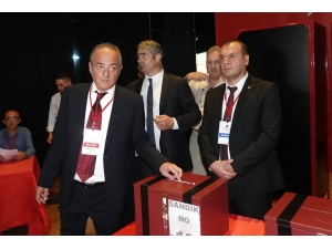 Gençlerbirliği’nde Yapılan Olağan Genel Kurul Sonucunda Murat Cavcav Yeniden Başkanlığa Seçildi.