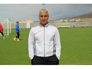 Elaziz Belediyespor, Alaattin Tutaş İle Sözleşmesini Uzattı